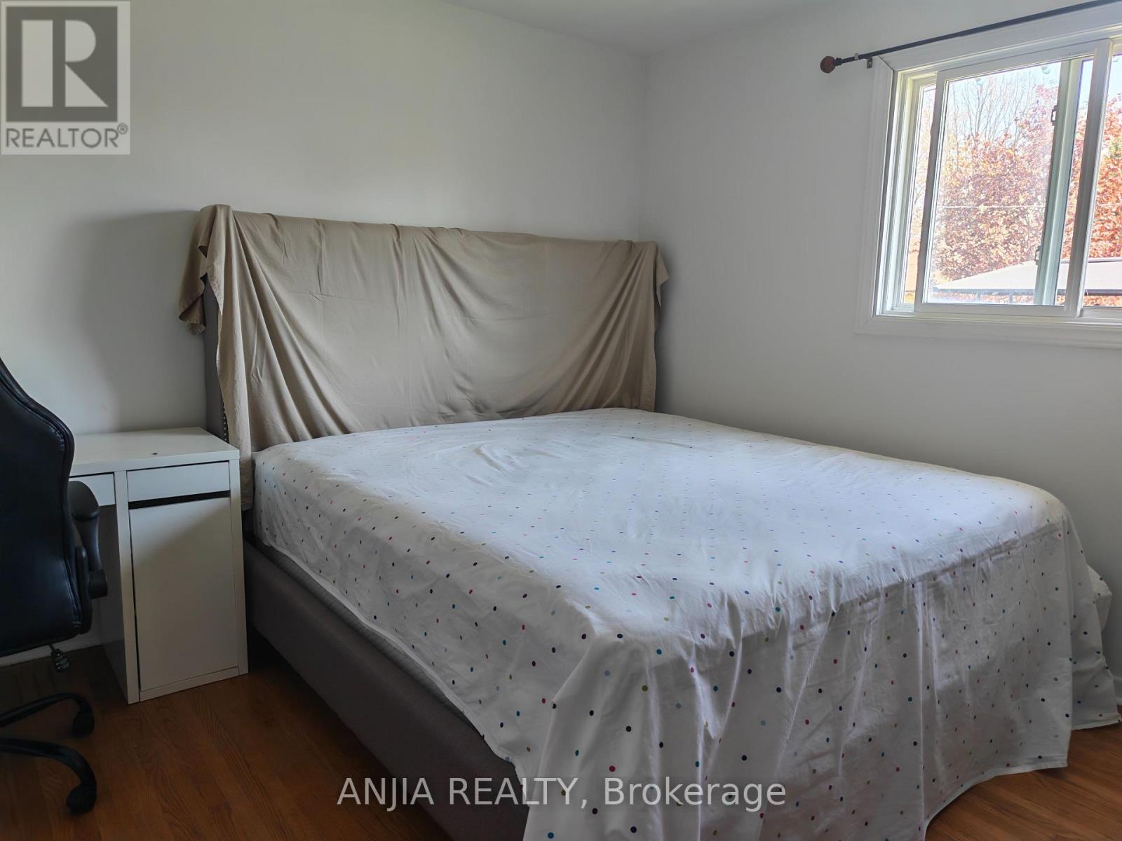Main#2 - 58 Kitchener Road Property Photo 8