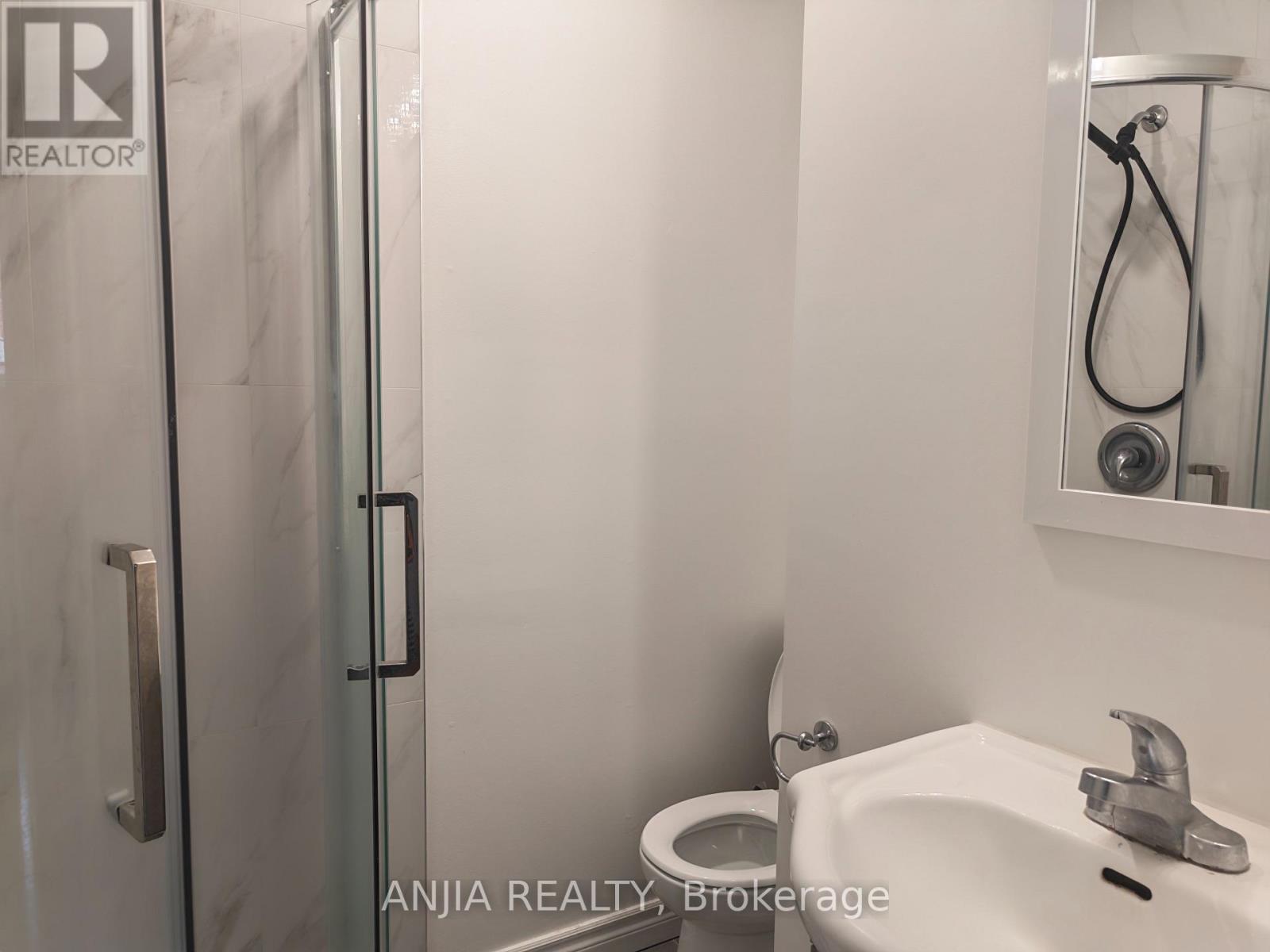Main#2 - 58 Kitchener Road Property Photo 9