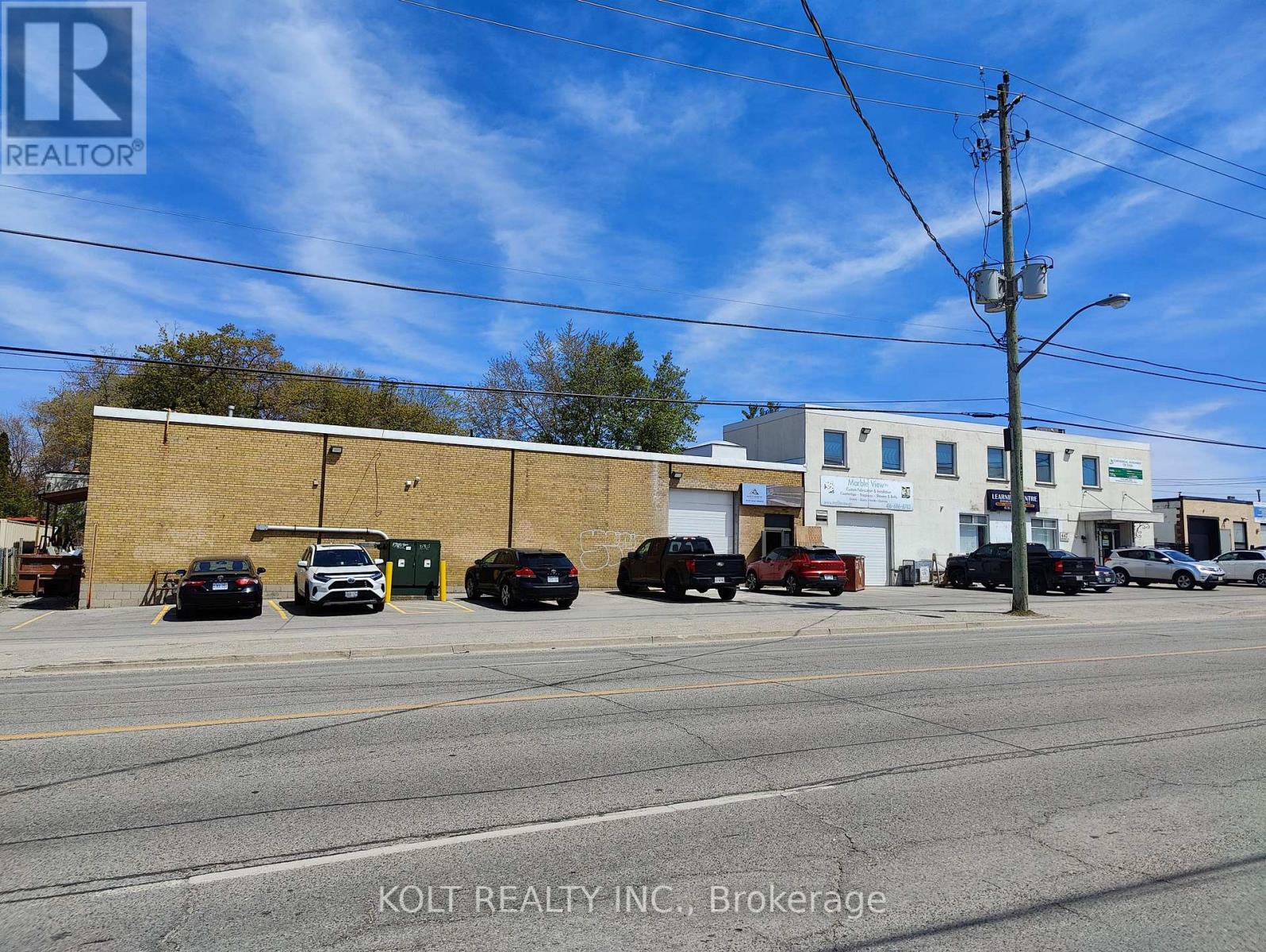 447 BIRCHMOUNT ROAD