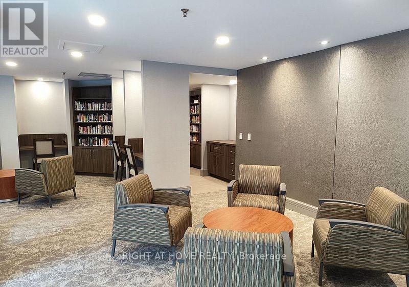 2133 - 125 Omni Drive Property Photo 12