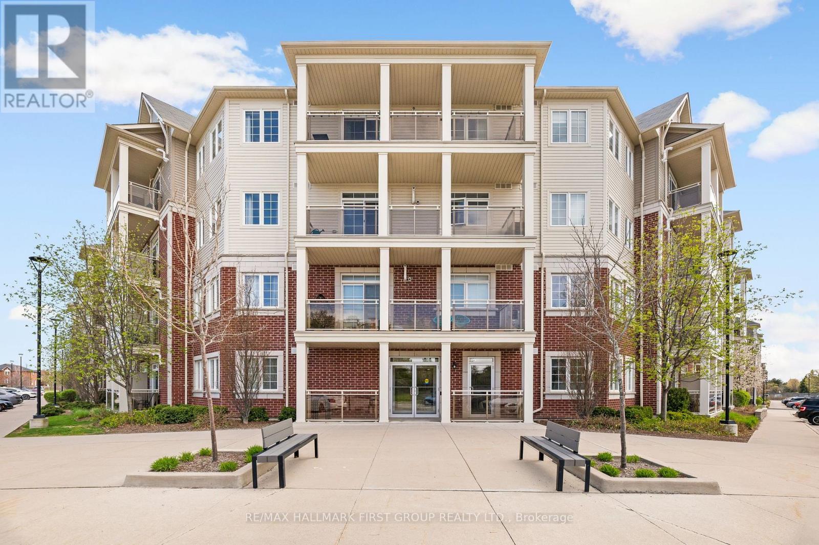 111 - 80 ASPEN SPRINGS DRIVE Property Photo 1