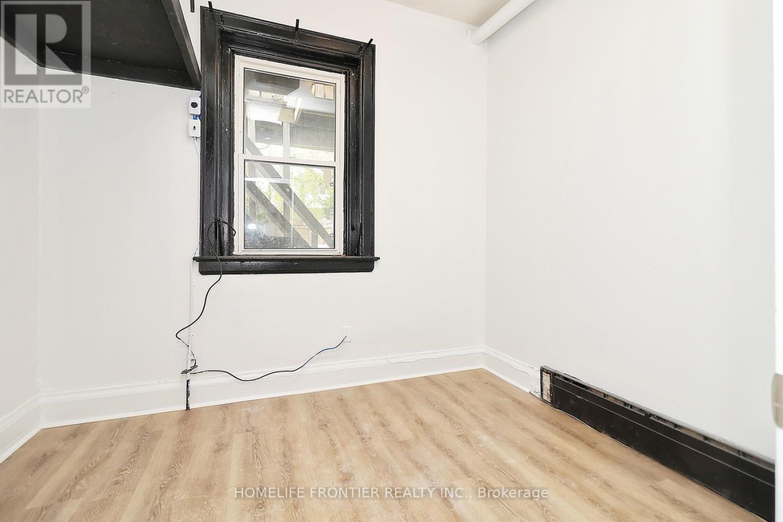 2354 Danforth Avenue Property Photo 9