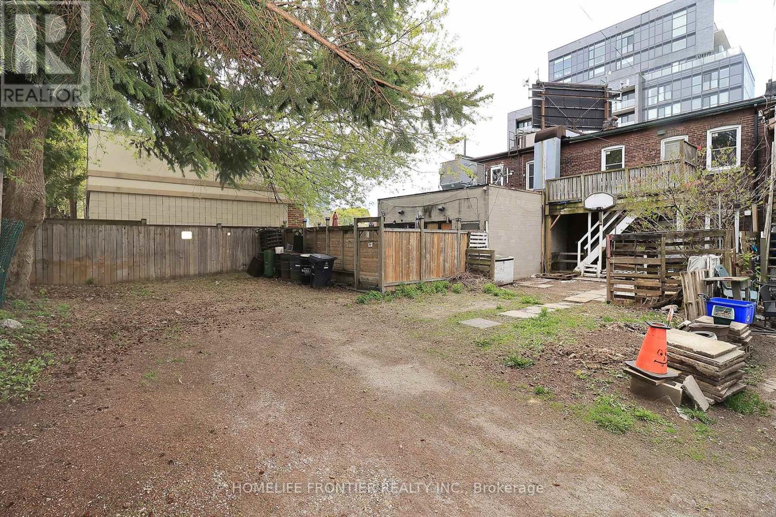2354 Danforth Avenue Property Photo 13
