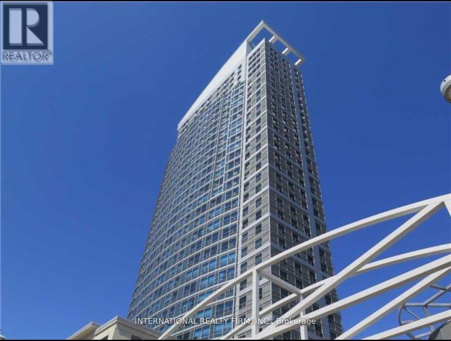 3015 - 36 LEE CENTRE DRIVE Property Photo 1