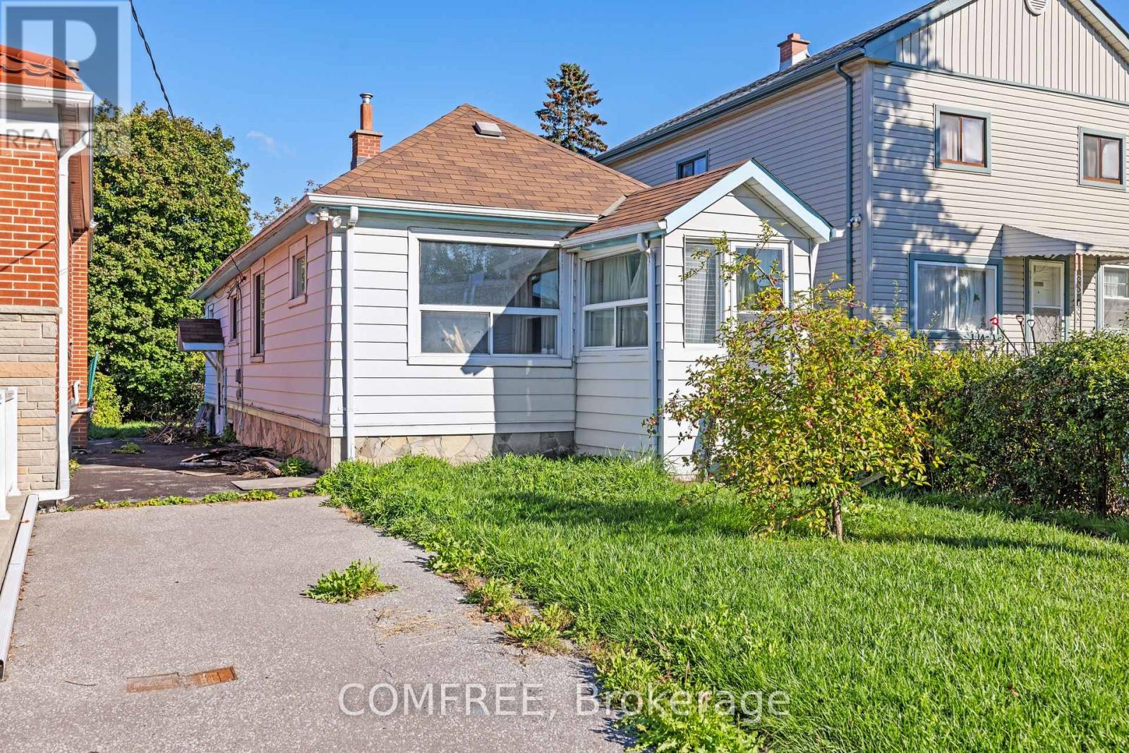 18 Glasgow Avenue Property Photo 4