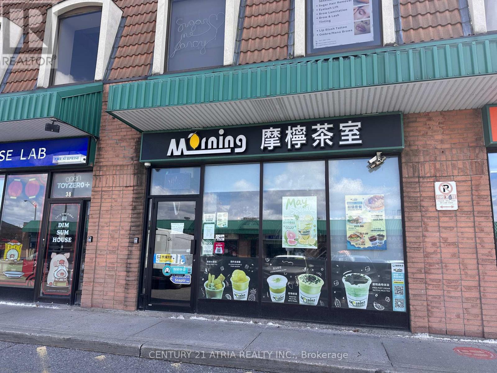 37 - 3300 MIDLAND AVENUE