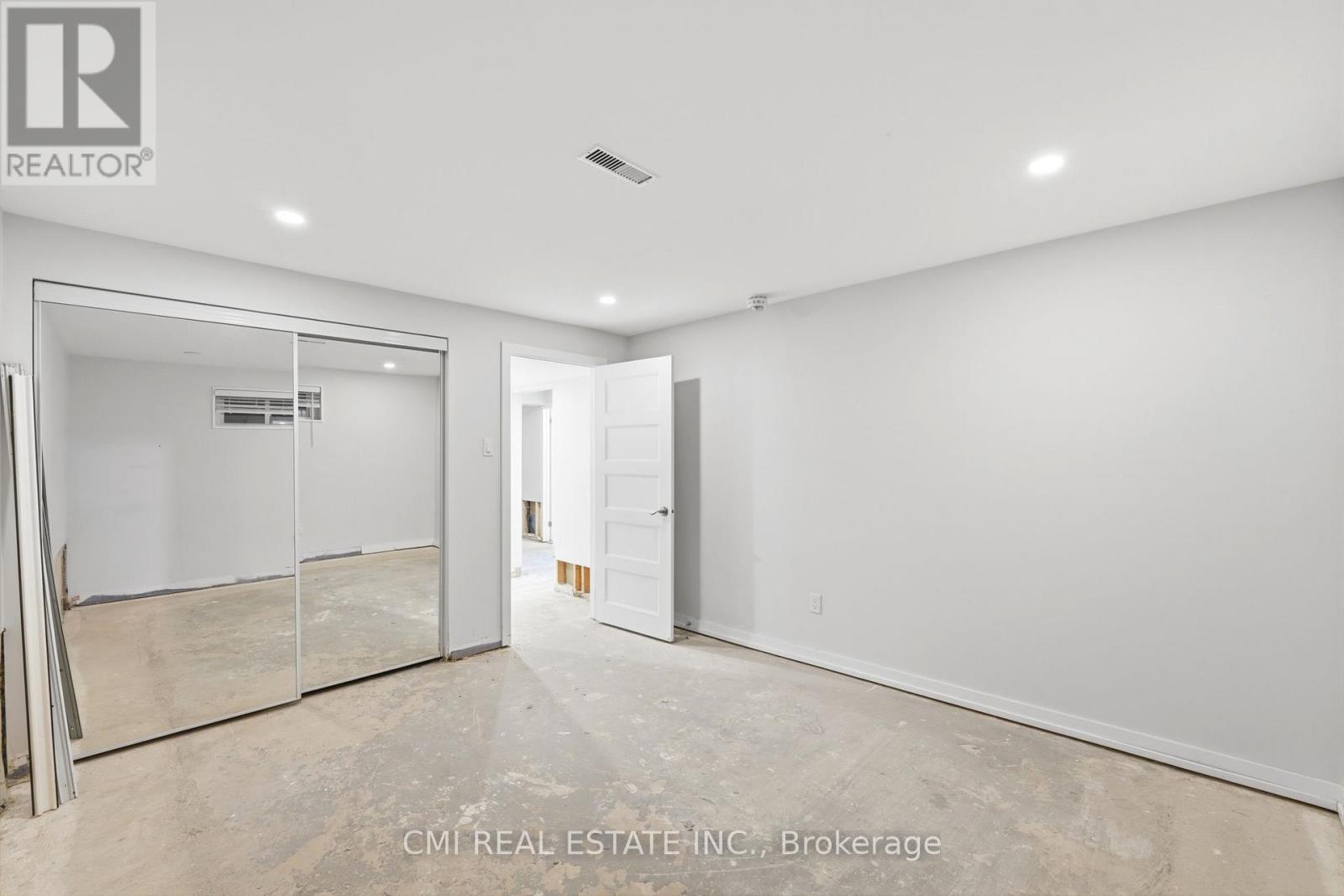 23 Logstone Crescent Property Photo 34