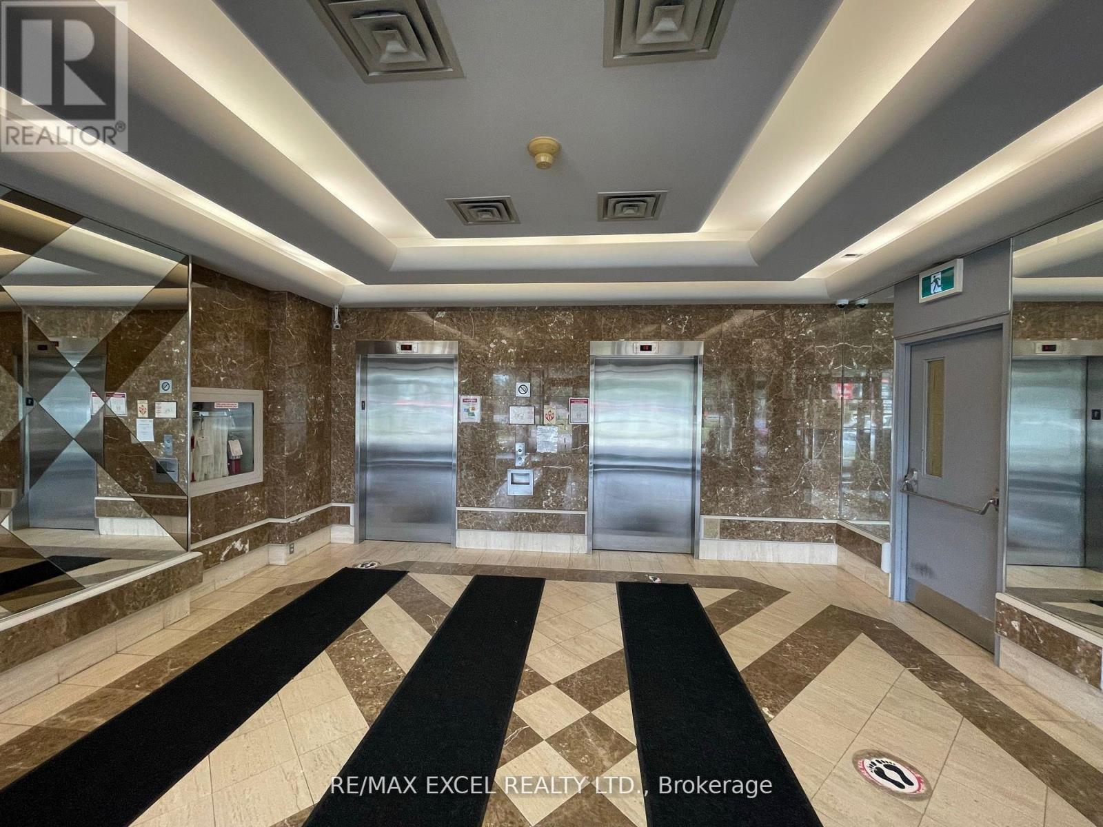 402 - 3090 Kingston Road Property Photo 2