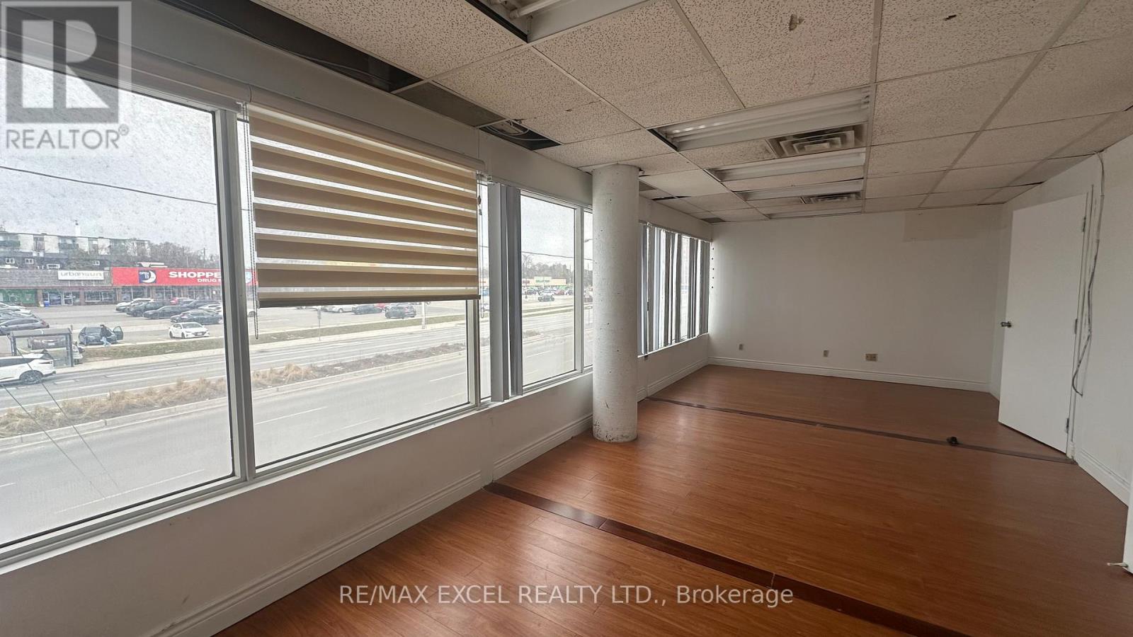200a - 2425 Eglinton Avenue Property Photo 5