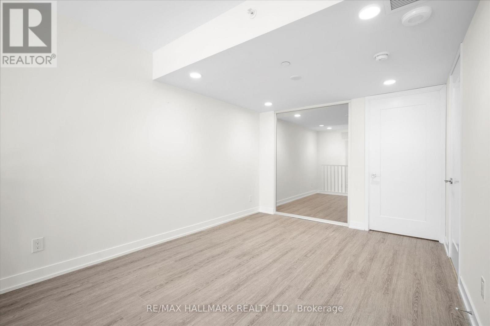 Th9 - 1350 Kingston Road Property Photo 28