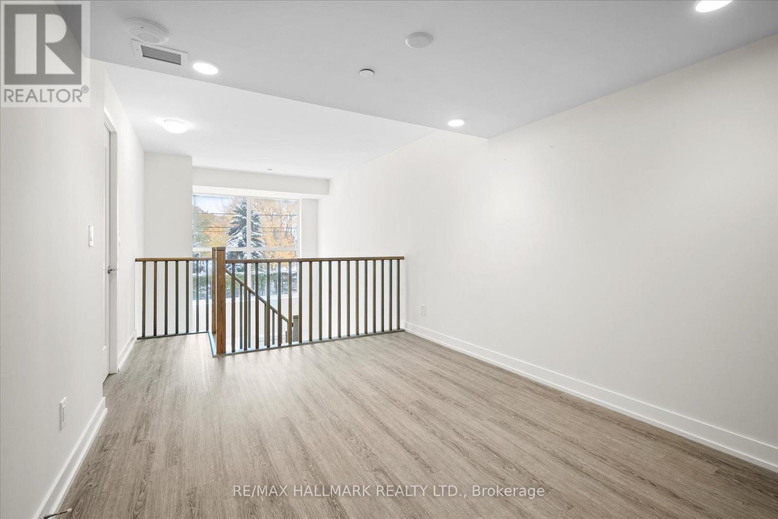 Th9 - 1350 Kingston Road Property Photo 29