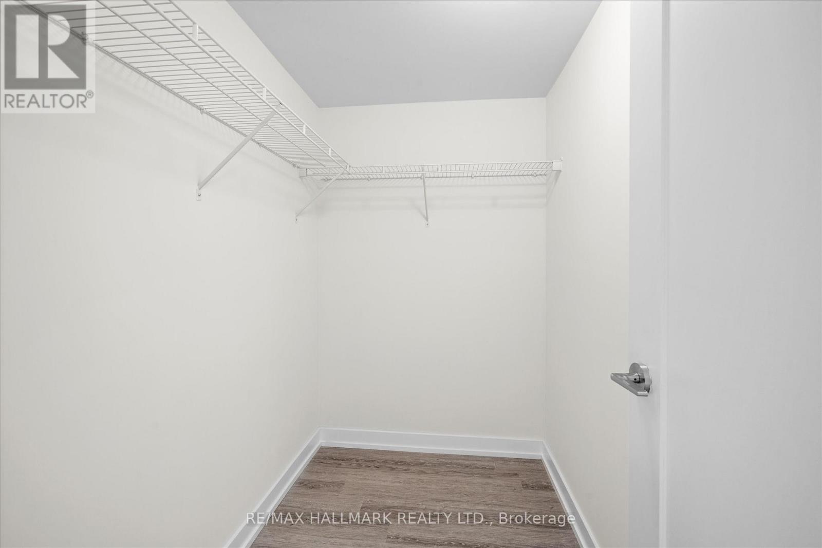 Th9 - 1350 Kingston Road Property Photo 38
