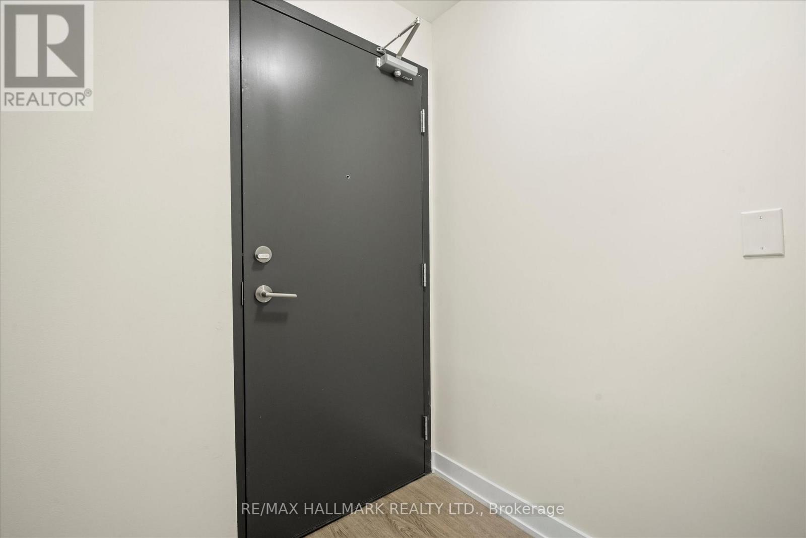 117 - 1350 Kingston Road Property Photo 7