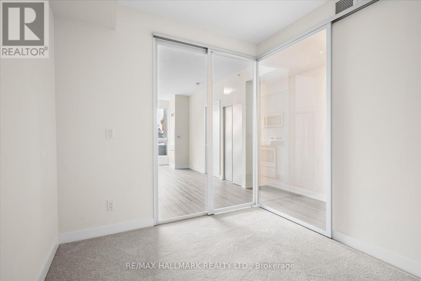 215 - 1350 Kingston Road Property Photo 21