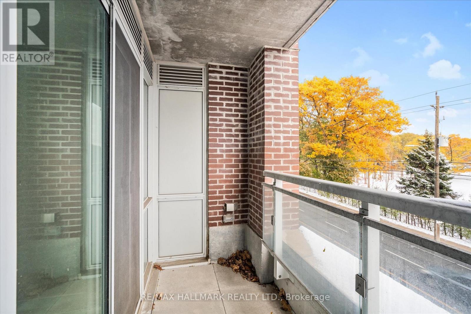 215 - 1350 Kingston Road Property Photo 26