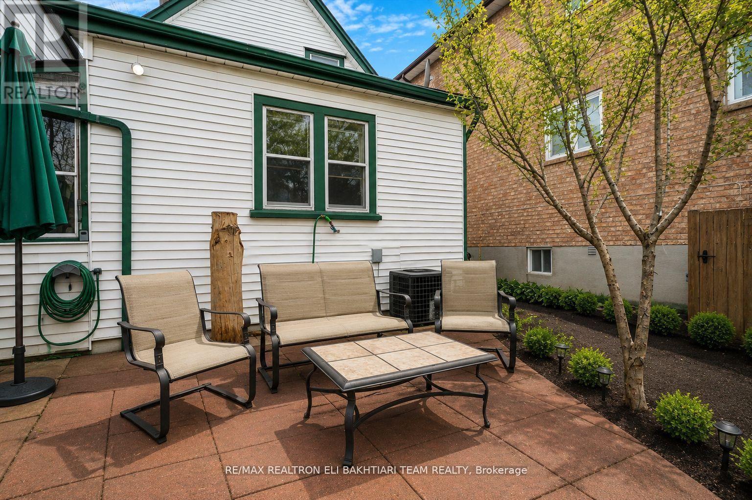 43 King Edward Avenue Property Photo 31