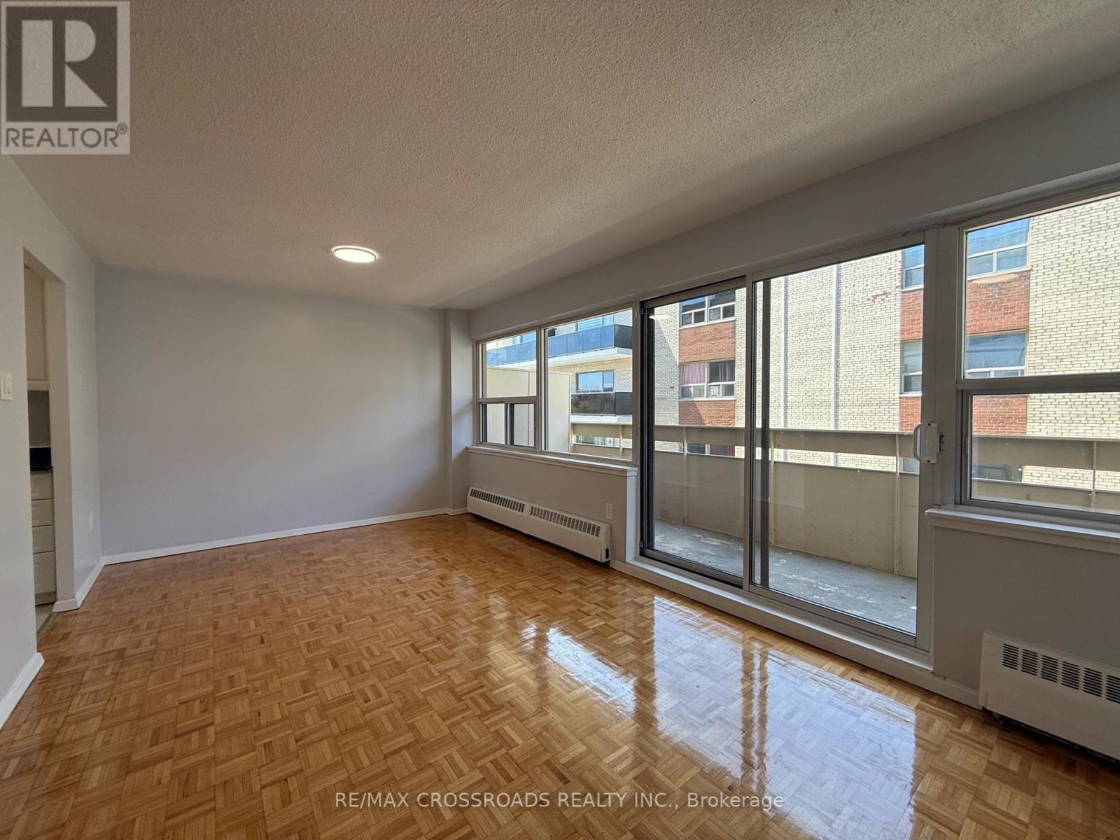 204 - 1191 Ellesmere Road Property Photo 2