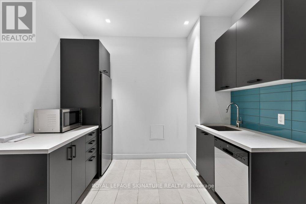109 - 2301 Danforth Avenue Property Photo 27