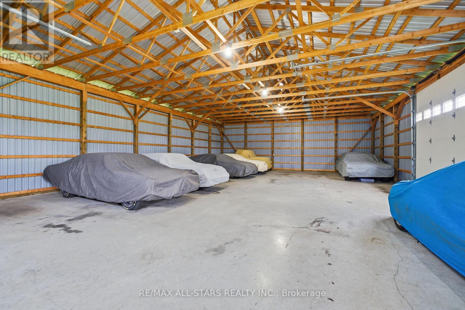 4271 Fallis Road Property Photo 34