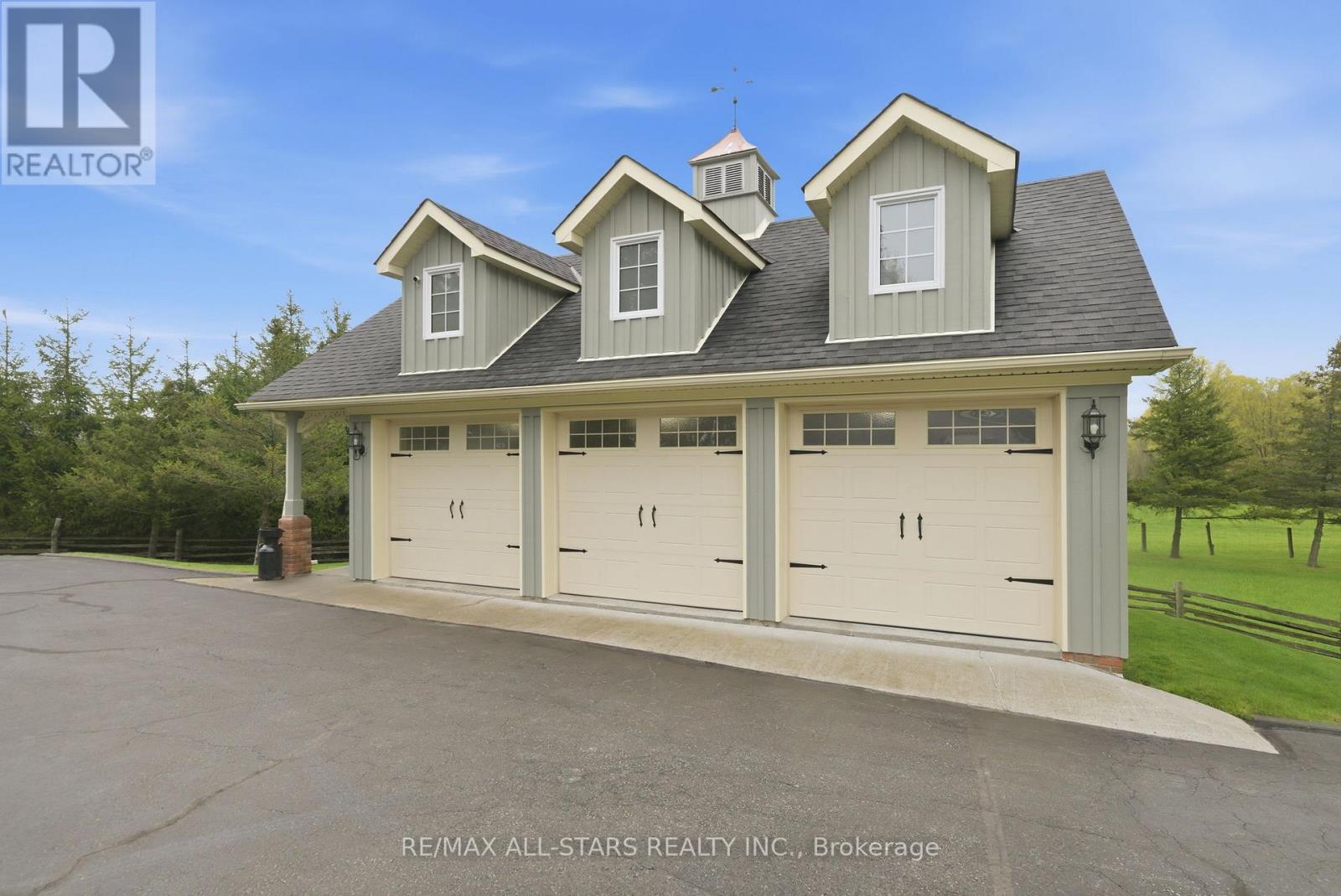 4271 Fallis Road Property Photo 35