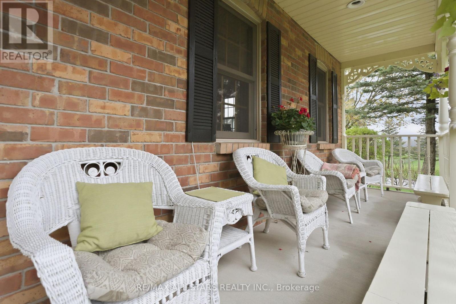 4271 Fallis Road Property Photo 36