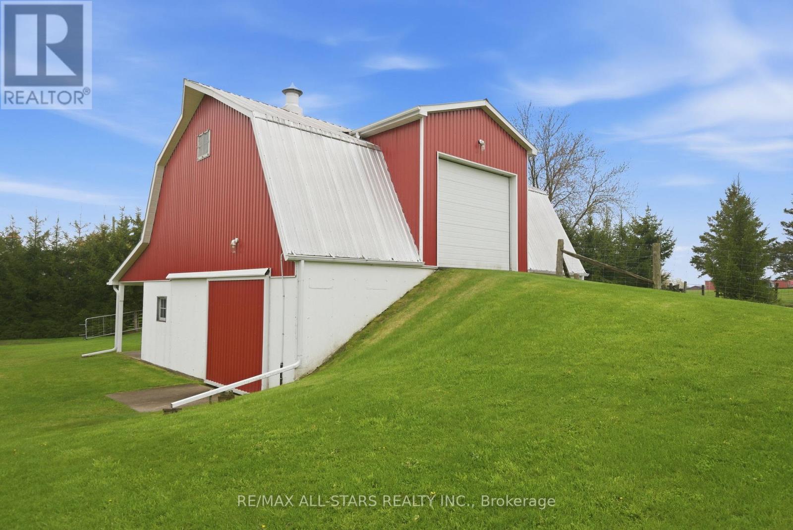 4271 Fallis Road Property Photo 40