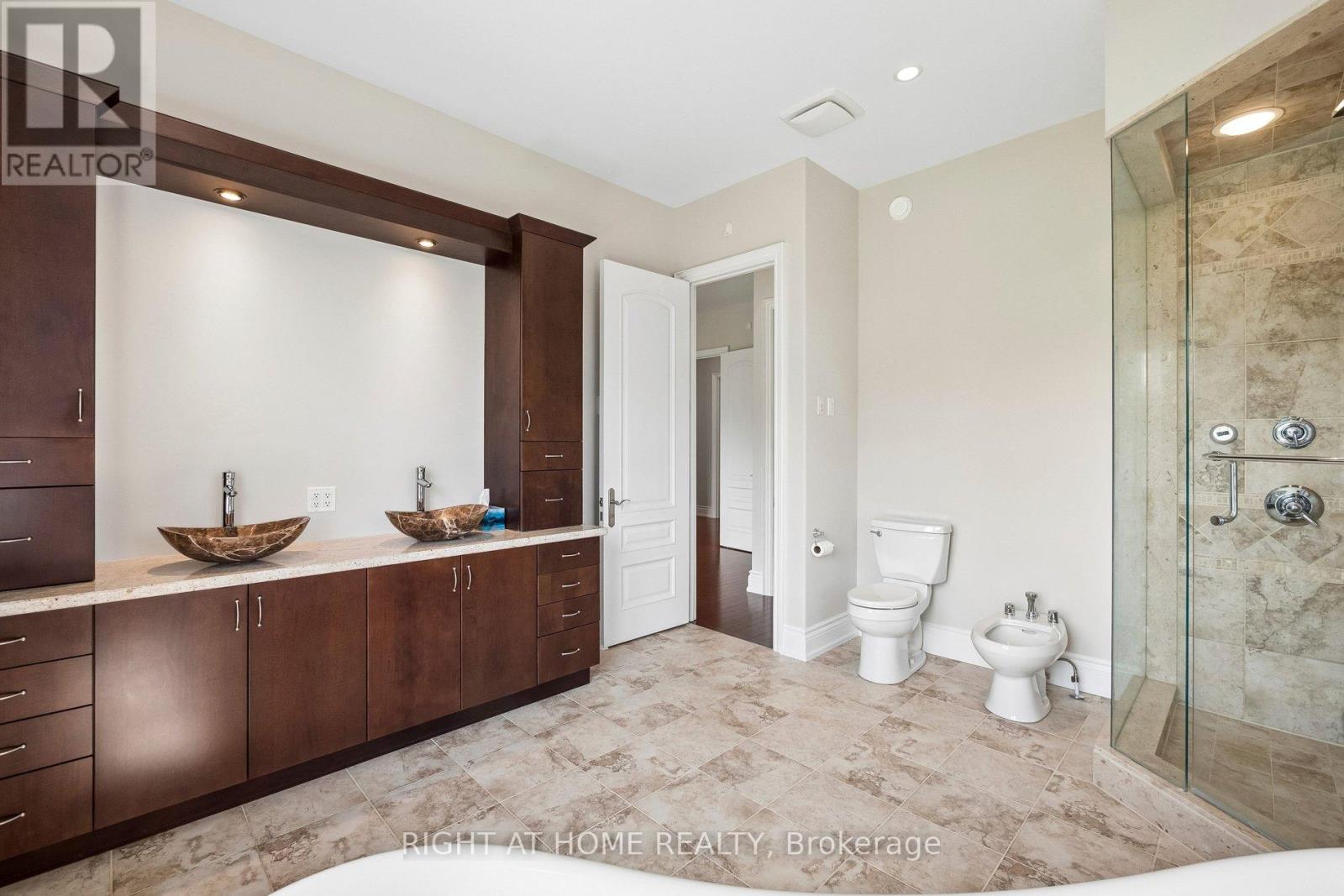 18 Bice Court Property Photo 19
