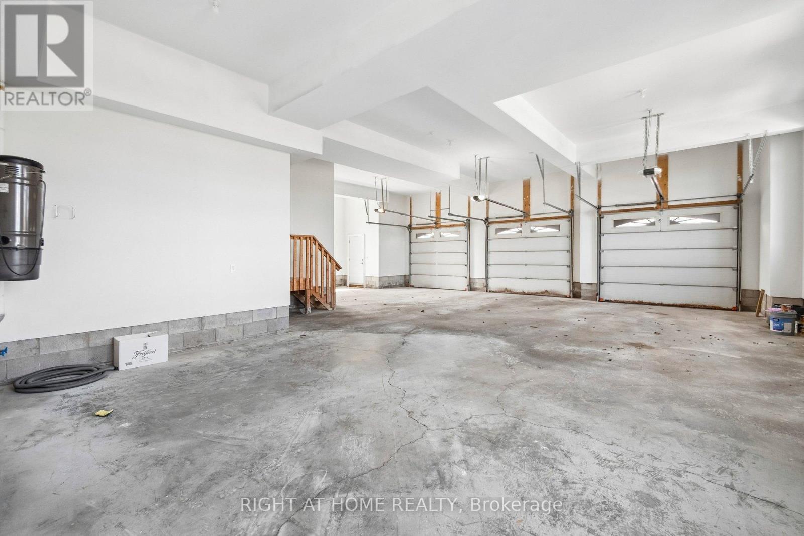18 Bice Court Property Photo 36