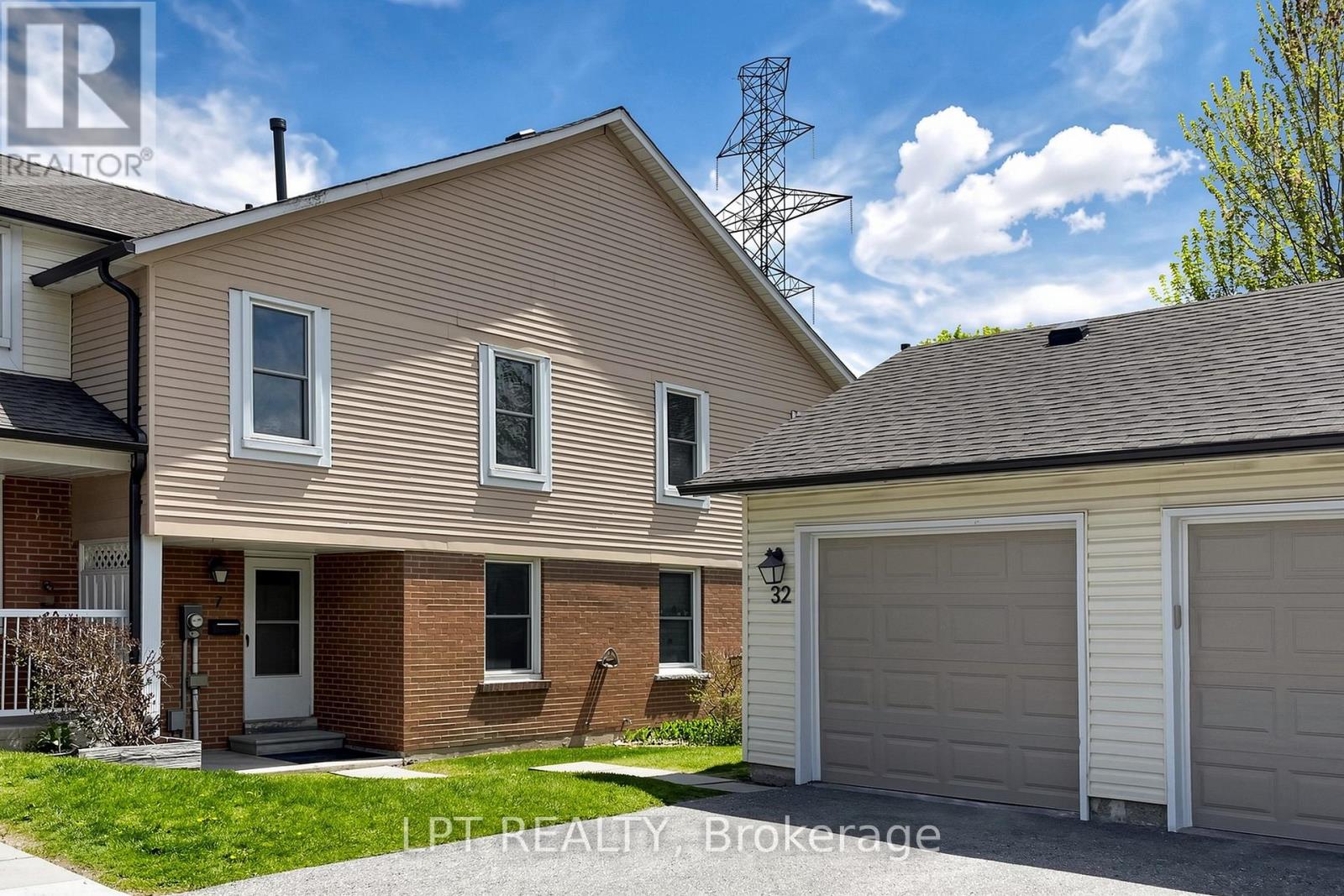 32 - 1055 Central Pk Boulevard N Property Photo 5
