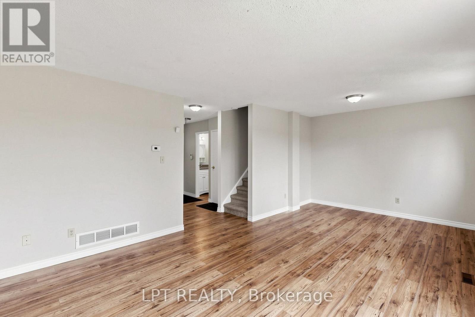 32 - 1055 Central Pk Boulevard N Property Photo 11