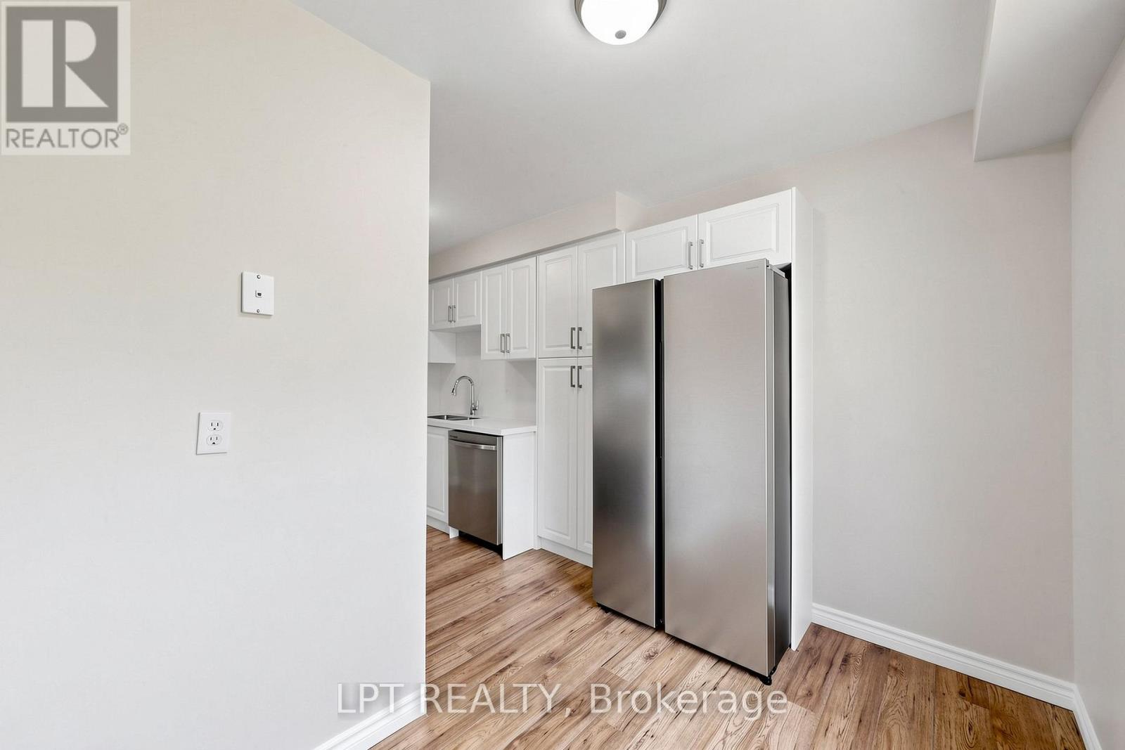 32 - 1055 Central Pk Boulevard N Property Photo 13