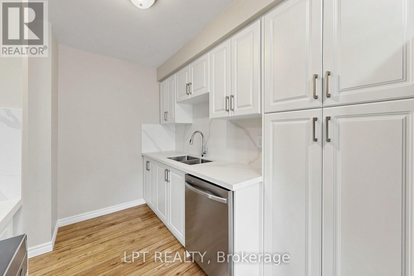 32 - 1055 Central Pk Boulevard N Property Photo 15