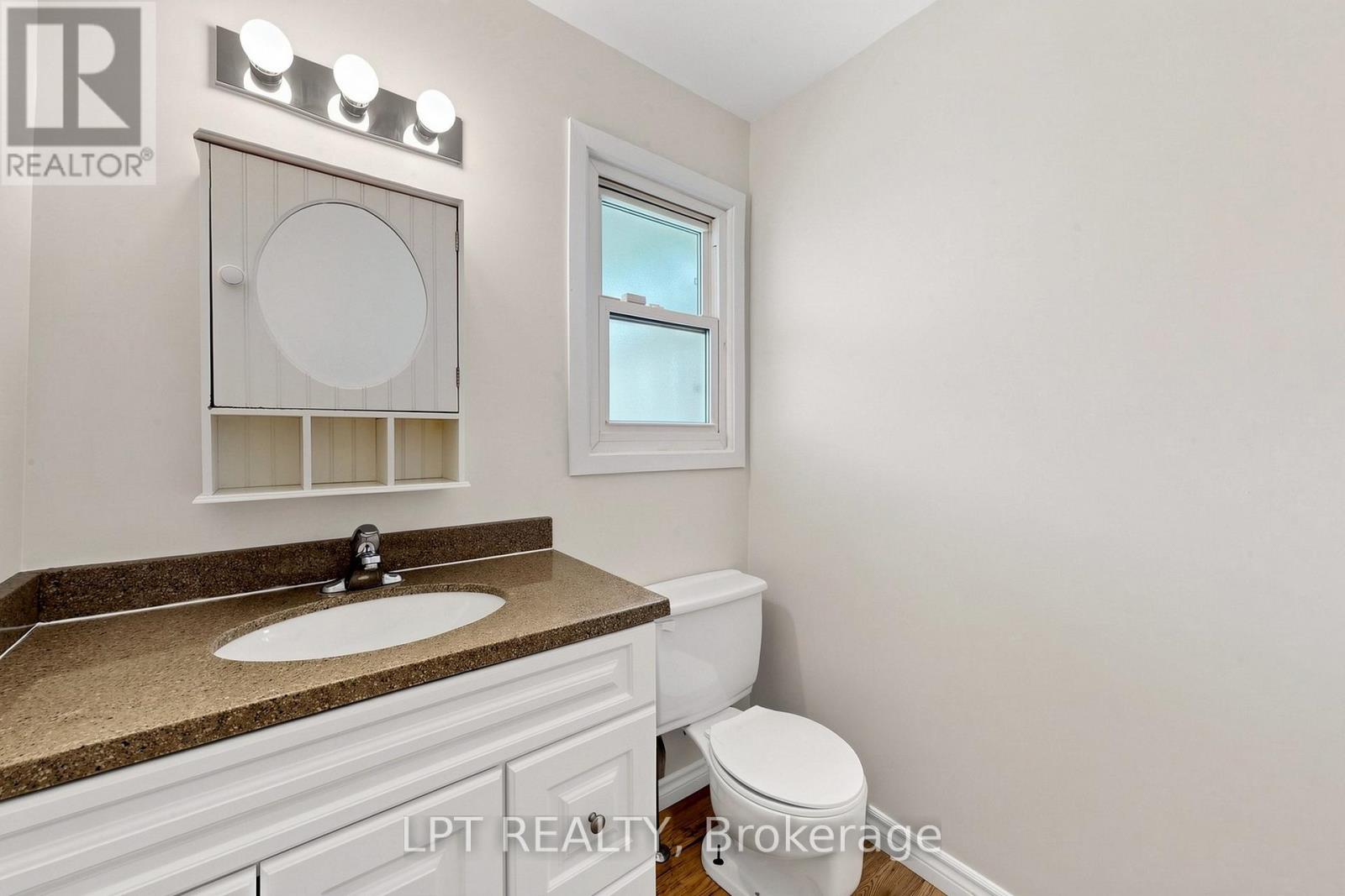 32 - 1055 Central Pk Boulevard N Property Photo 18