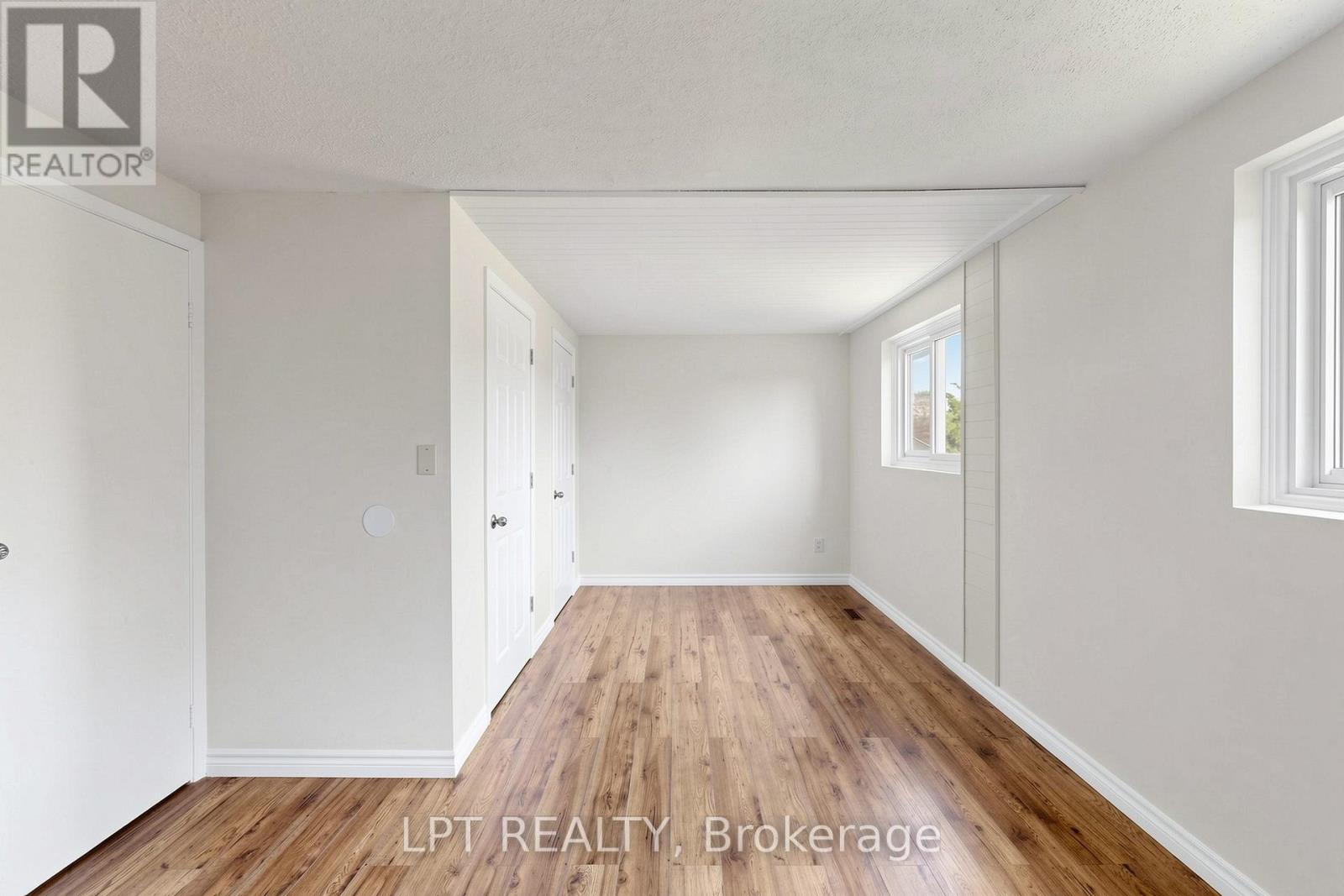 32 - 1055 Central Pk Boulevard N Property Photo 23