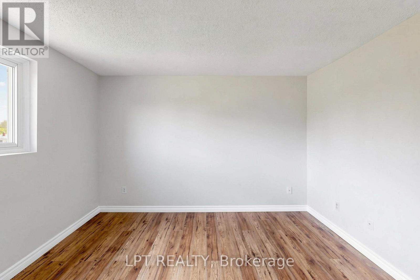 32 - 1055 Central Pk Boulevard N Property Photo 26