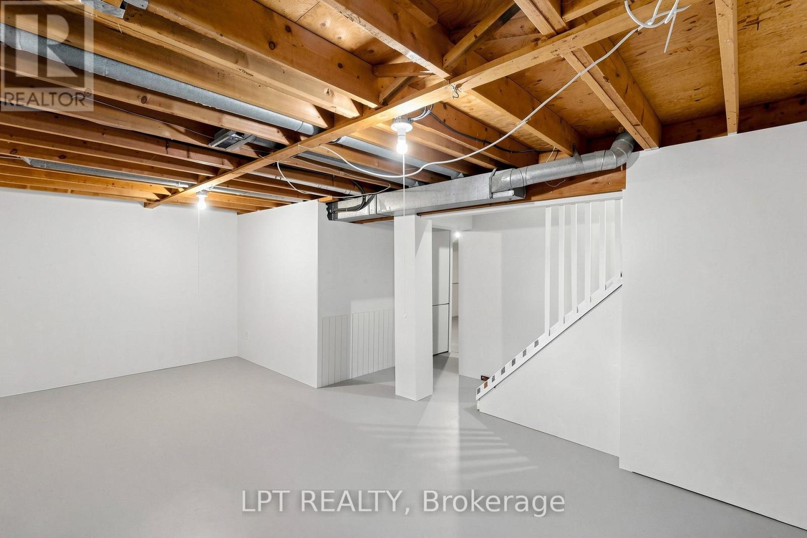32 - 1055 Central Pk Boulevard N Property Photo 36