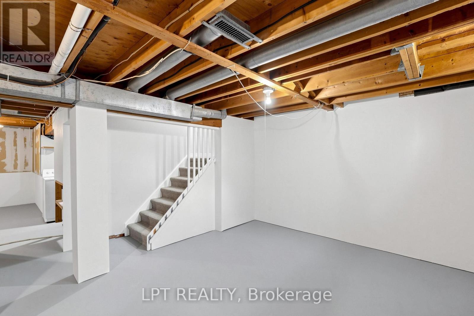 32 - 1055 Central Pk Boulevard N Property Photo 38