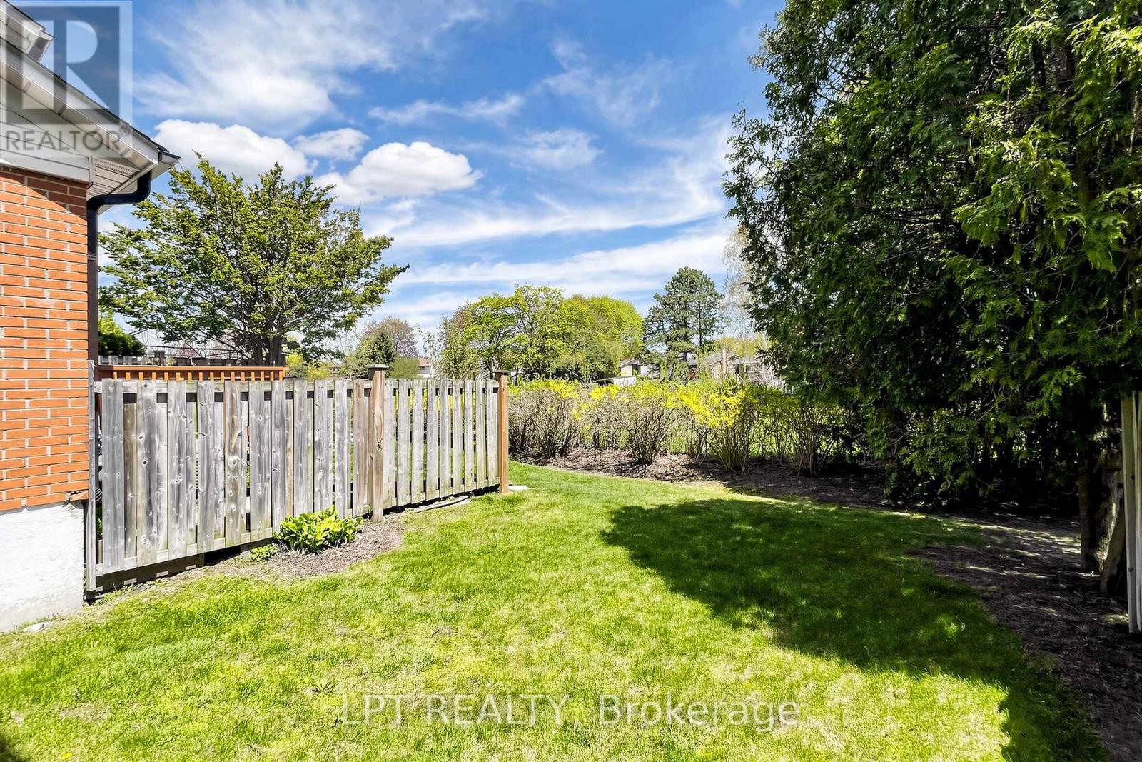 32 - 1055 Central Pk Boulevard N Property Photo 41