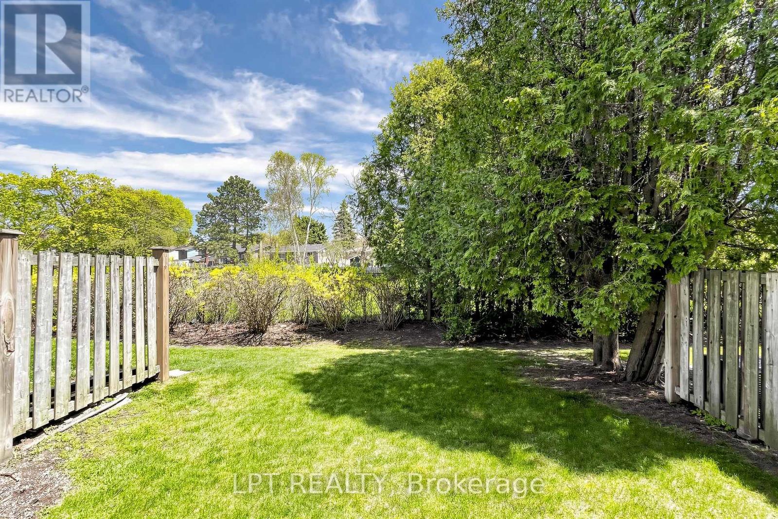 32 - 1055 Central Pk Boulevard N Property Photo 42