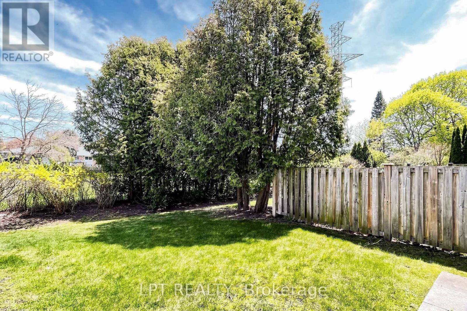 32 - 1055 Central Pk Boulevard N Property Photo 43