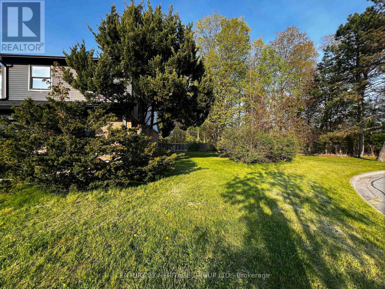 1133 Trowbridge Court Property Photo 2