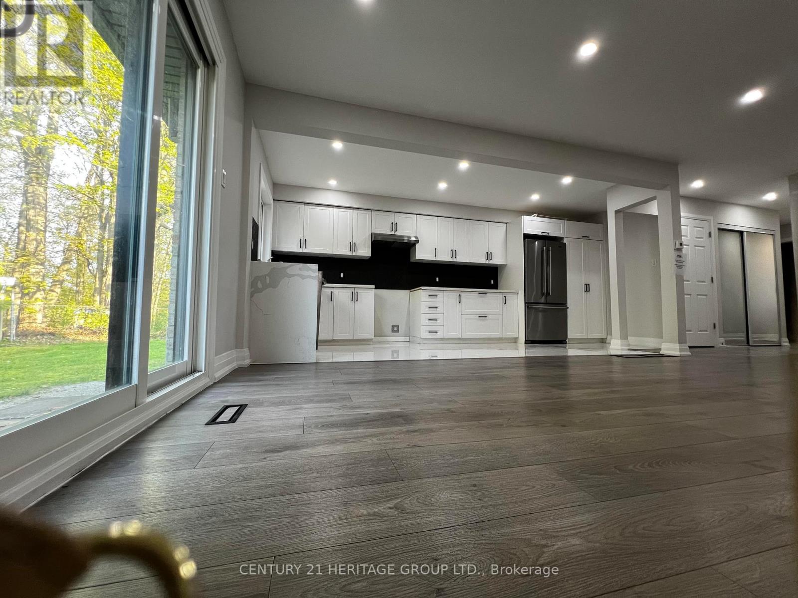 1133 Trowbridge Court Property Photo 15