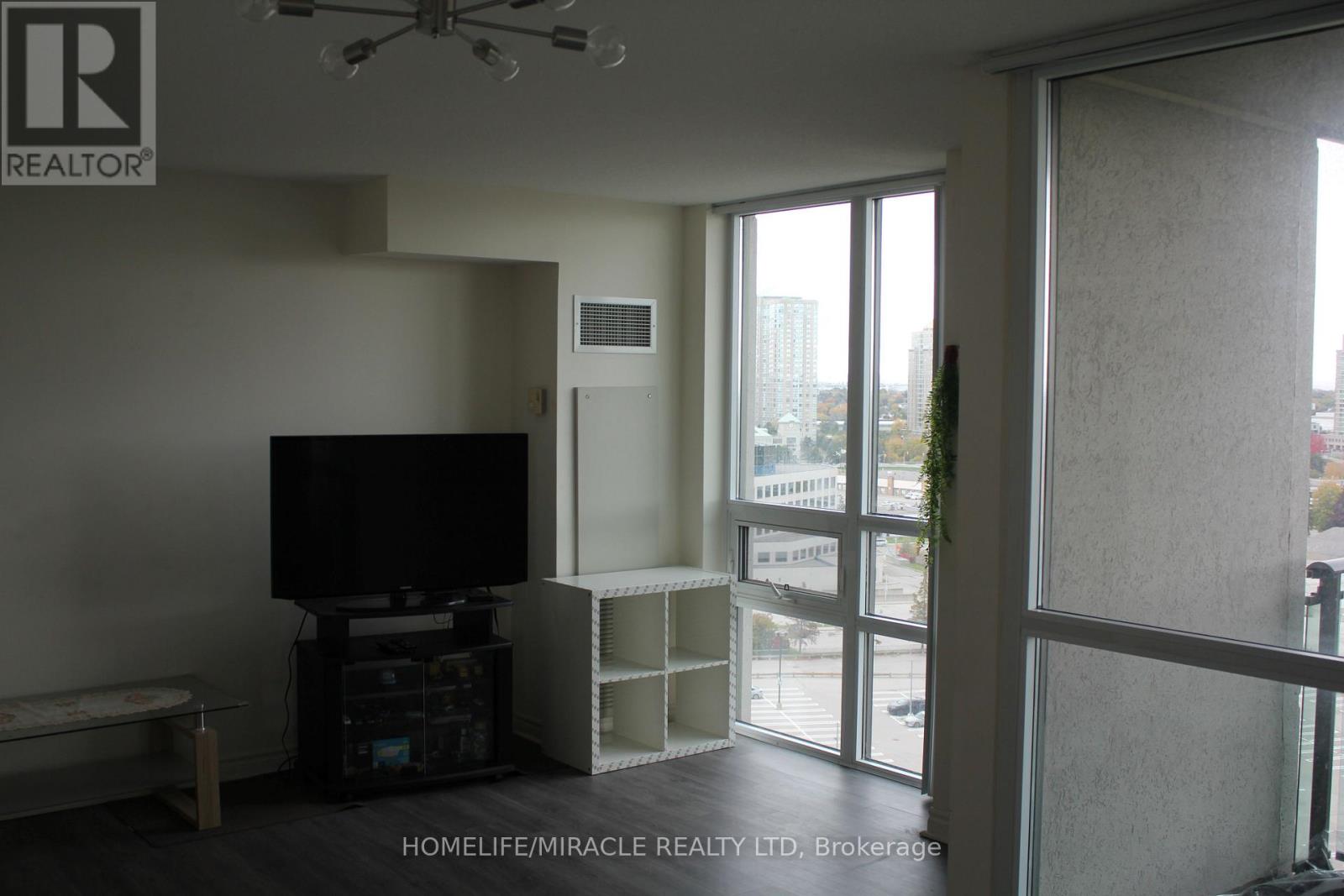 1608 - 88 Grangeway Avenue Property Photo 6