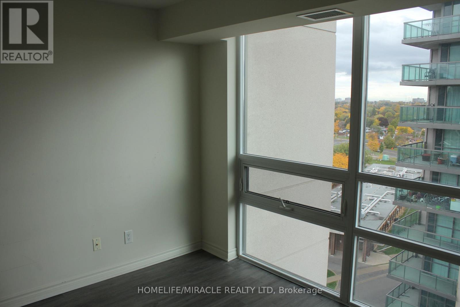 1608 - 88 Grangeway Avenue Property Photo 8