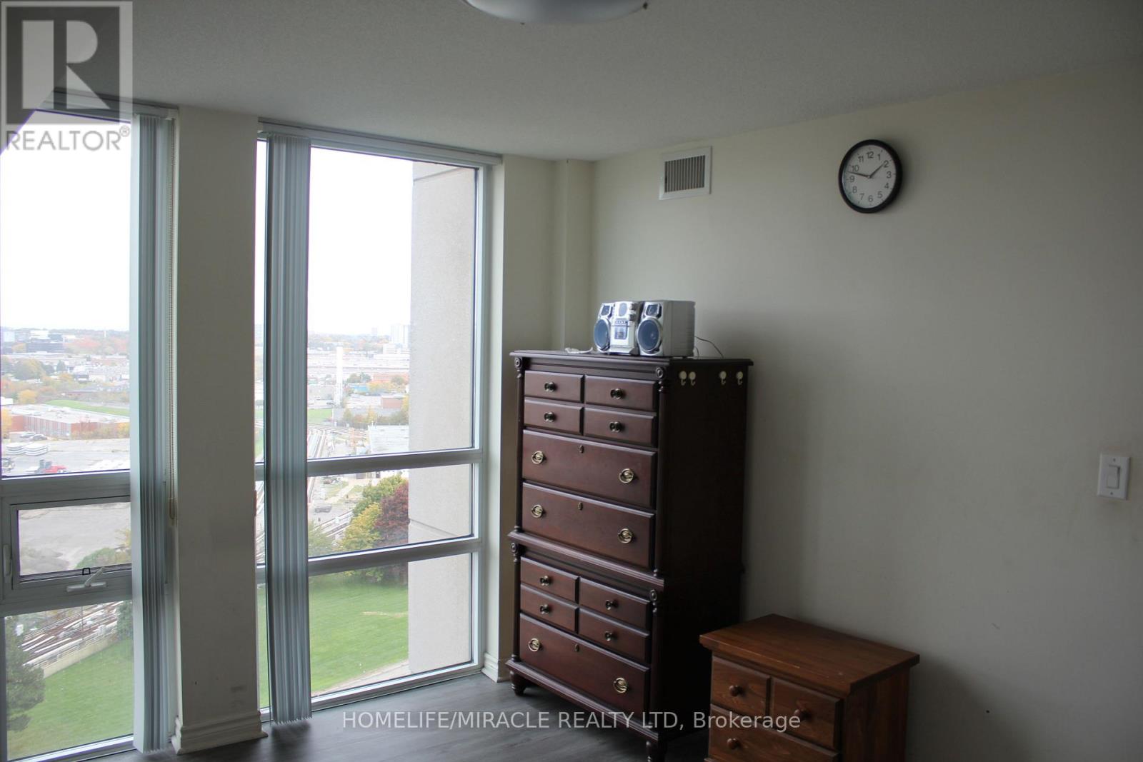 1608 - 88 Grangeway Avenue Property Photo 17