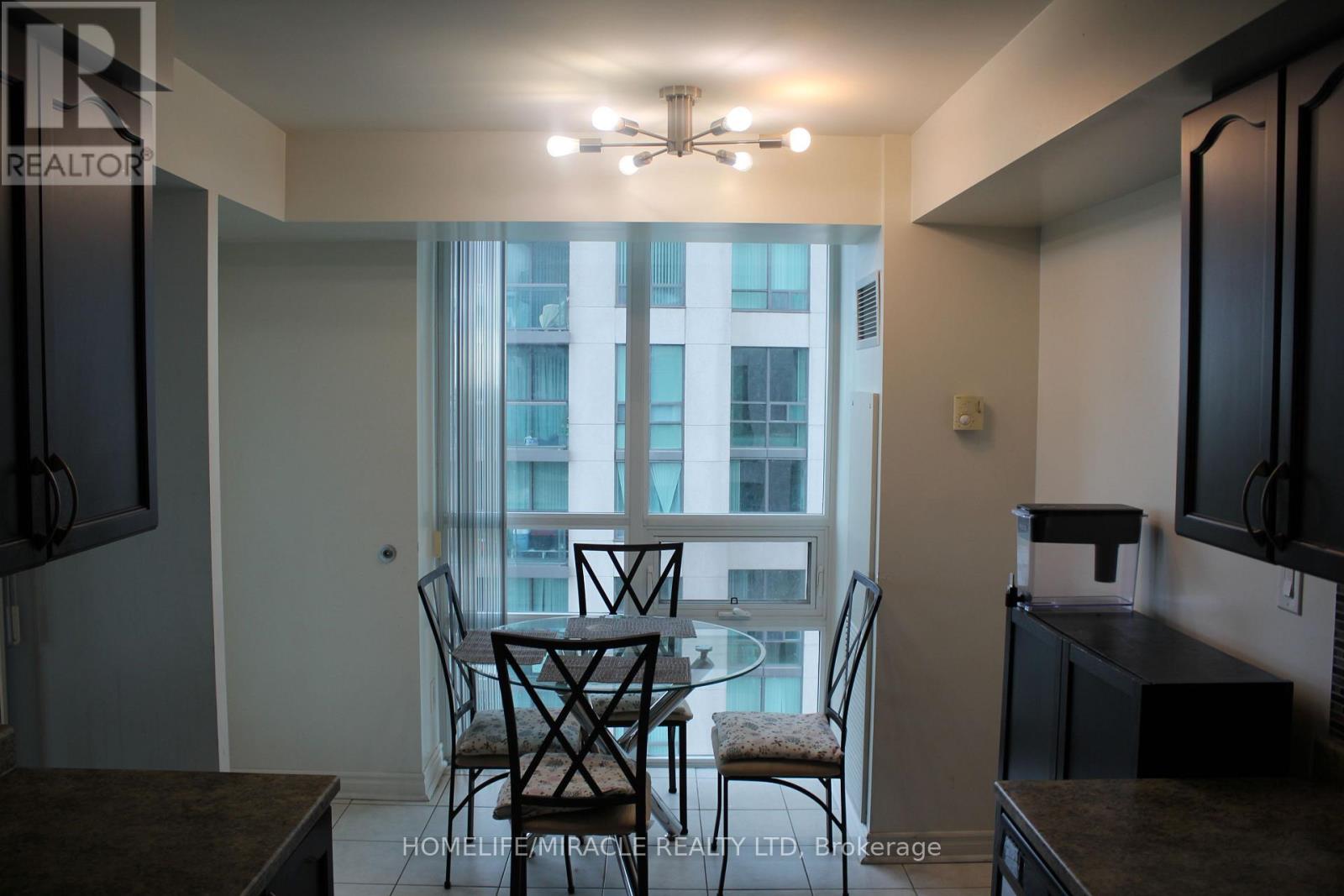 1608 - 88 Grangeway Avenue Property Photo 19
