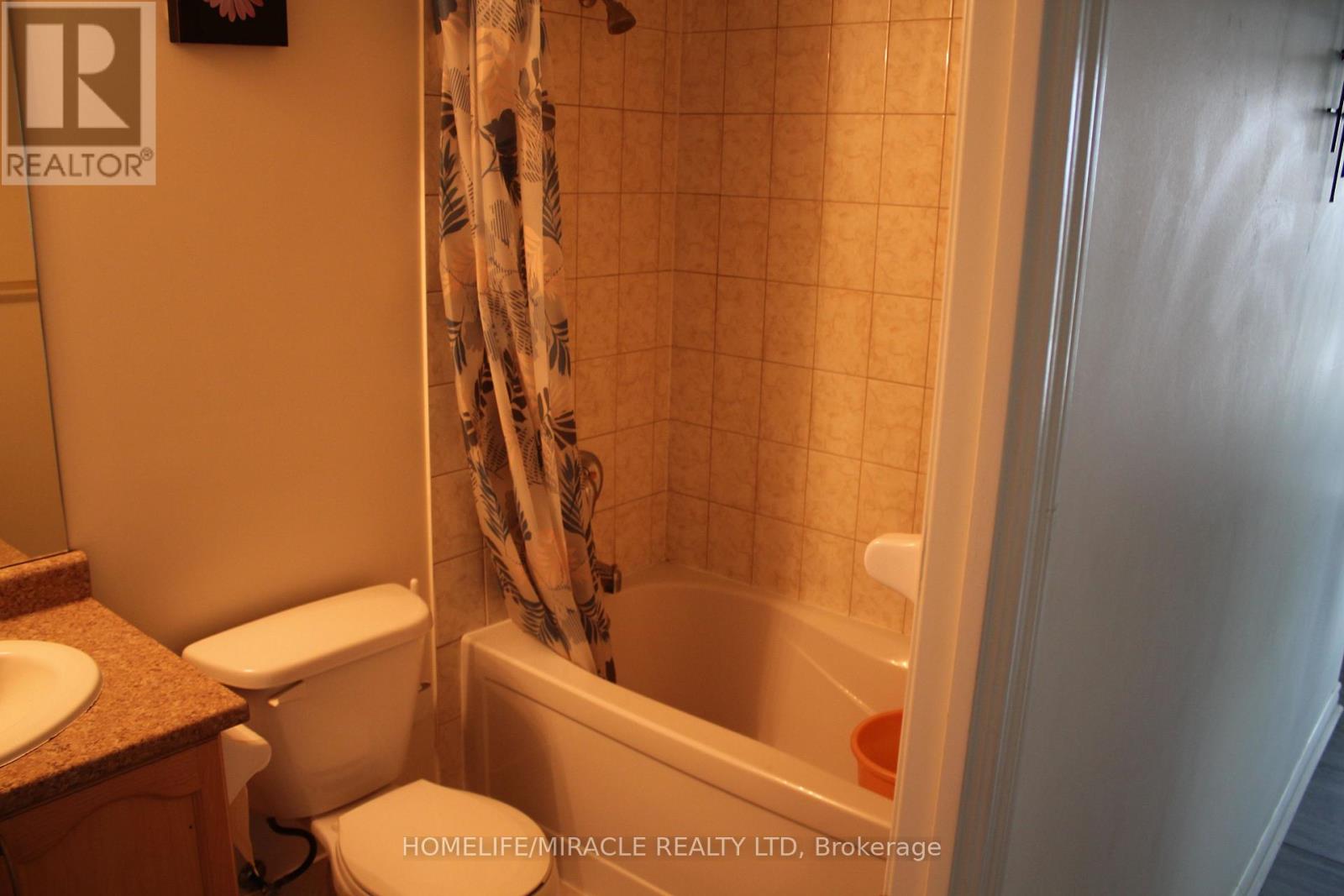 1608 - 88 Grangeway Avenue Property Photo 21