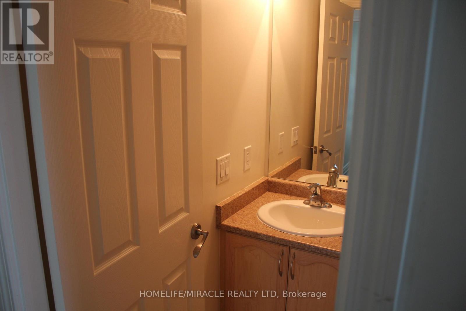 1608 - 88 Grangeway Avenue Property Photo 22