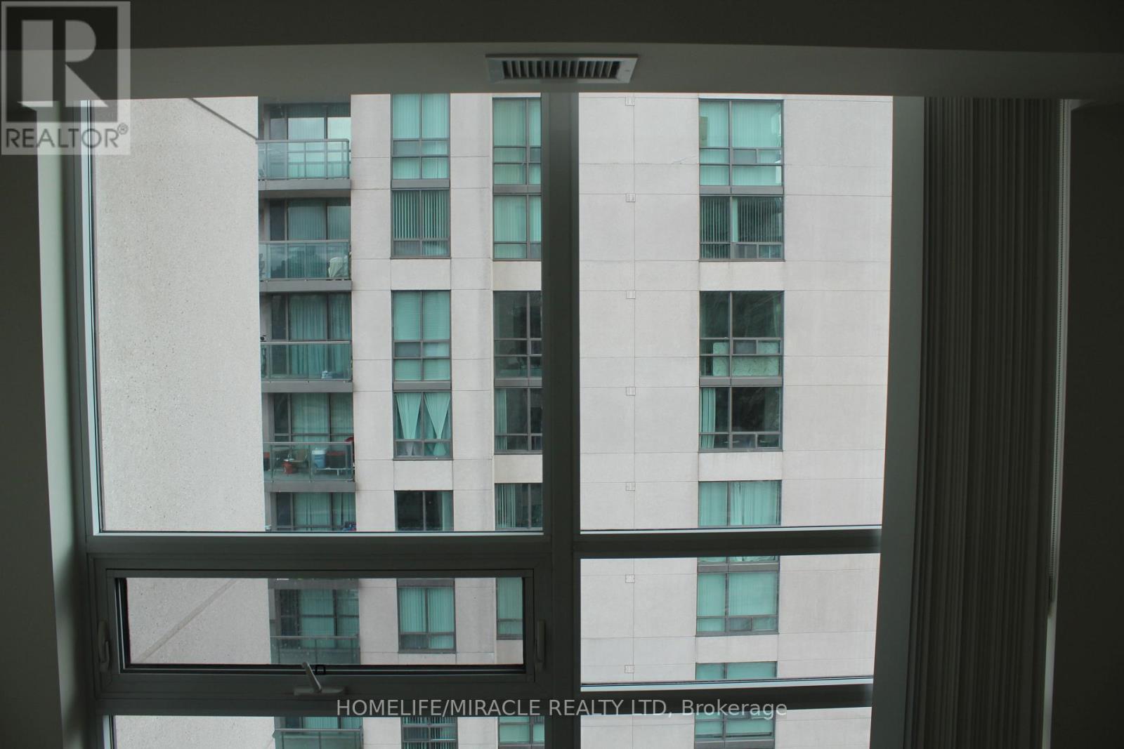 1608 - 88 Grangeway Avenue Property Photo 26