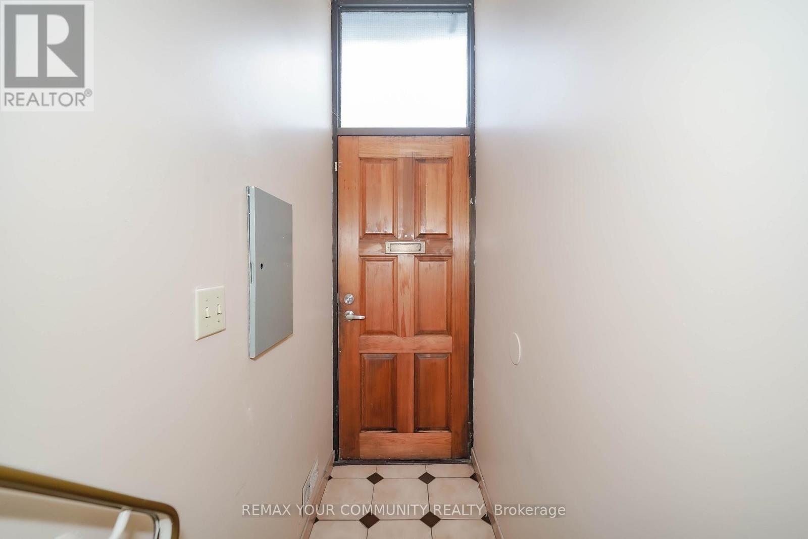 1 - 1378 Danforth Avenue S Property Photo 10